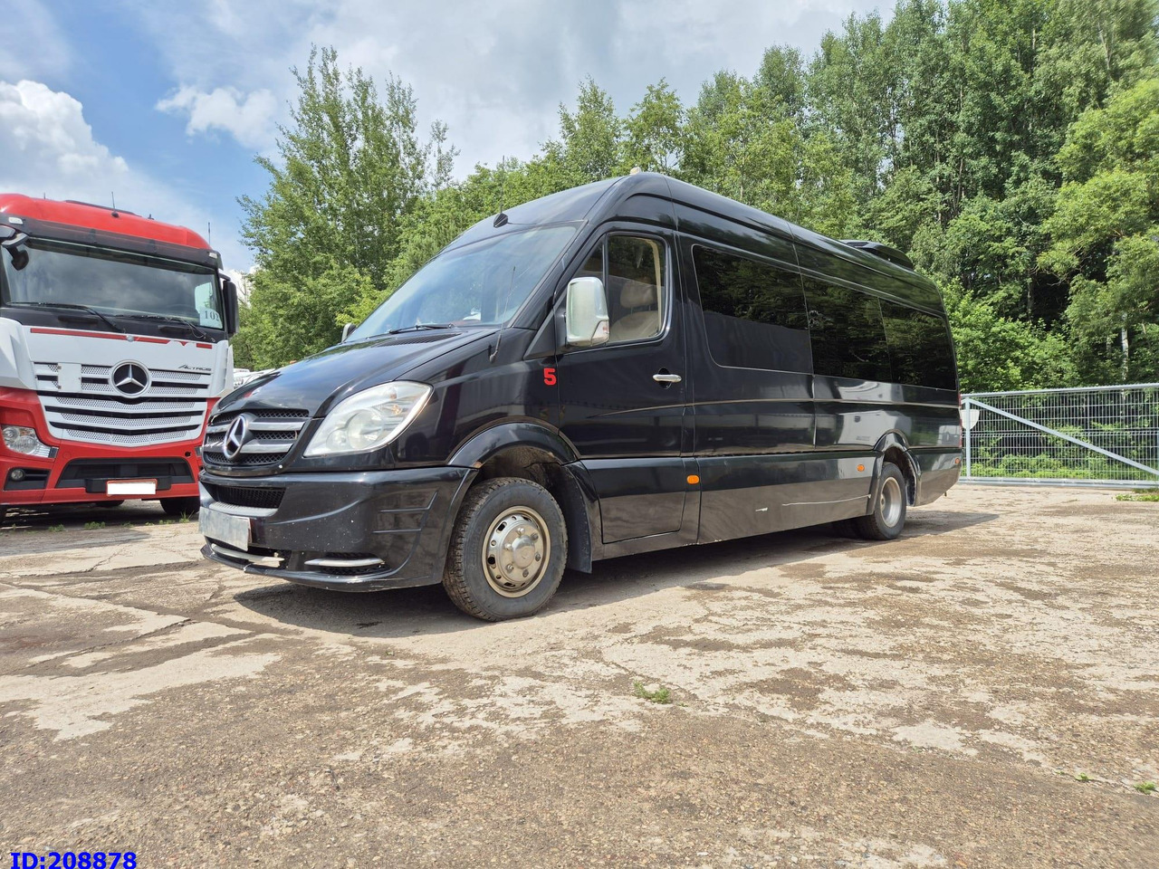 MERCEDES-BENZ Sprinter 519 -VIP- 17 places - Туристический автобус: фото 1 MERCEDES-BENZ Sprinter 519 -VIP- 17 places - Туристический автобус: фото 1