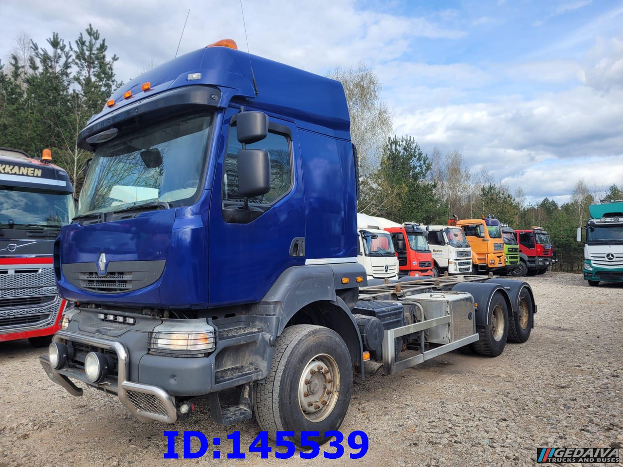 RENAULT Kerax 520HP 6x4 Full steel - Грузовик-шасси: фото 1 RENAULT Kerax 520HP 6x4 Full steel - Грузовик-шасси: фото 1