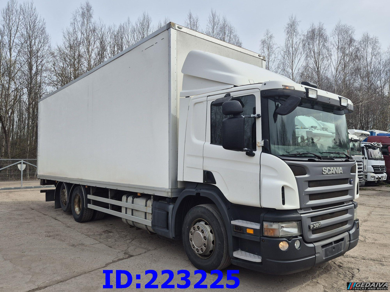 SCANIA P380 6x2 Open side box - Грузовик с закрытым кузовом: фото 4 SCANIA P380 6x2 Open side box - Грузовик с закрытым кузовом: фото 4