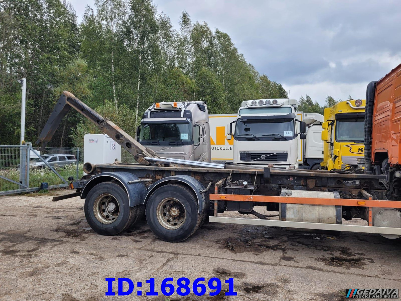VOLVO FH12 380HP 6x2 10tyre Hook Tipper - Крюковой мультилифт: фото 5 VOLVO FH12 380HP 6x2 10tyre Hook Tipper - Крюковой мультилифт: фото 5