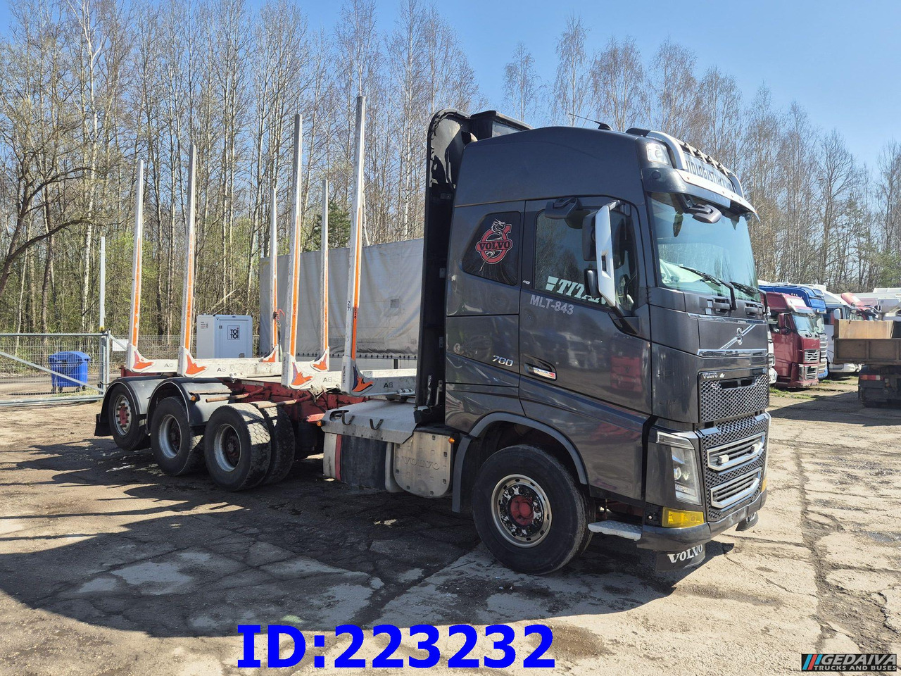 VOLVO FH16 700HP 8X4 Big Axles - Лесовоз: фото 4 VOLVO FH16 700HP 8X4 Big Axles - Лесовоз: фото 4