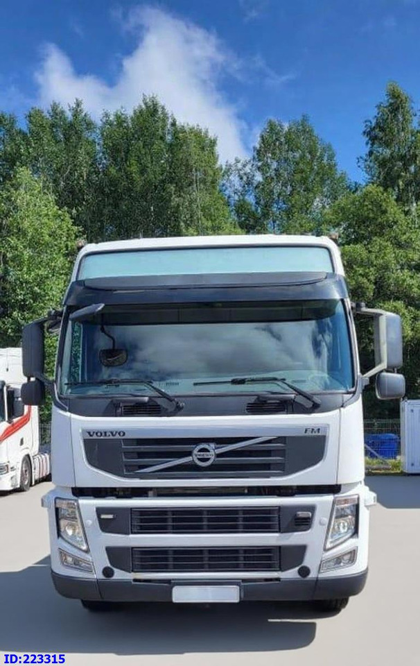 VOLVO FM 500HP 6x2 Euro5 - Грузовик-шасси: фото 2 VOLVO FM 500HP 6x2 Euro5 - Грузовик-шасси: фото 2
