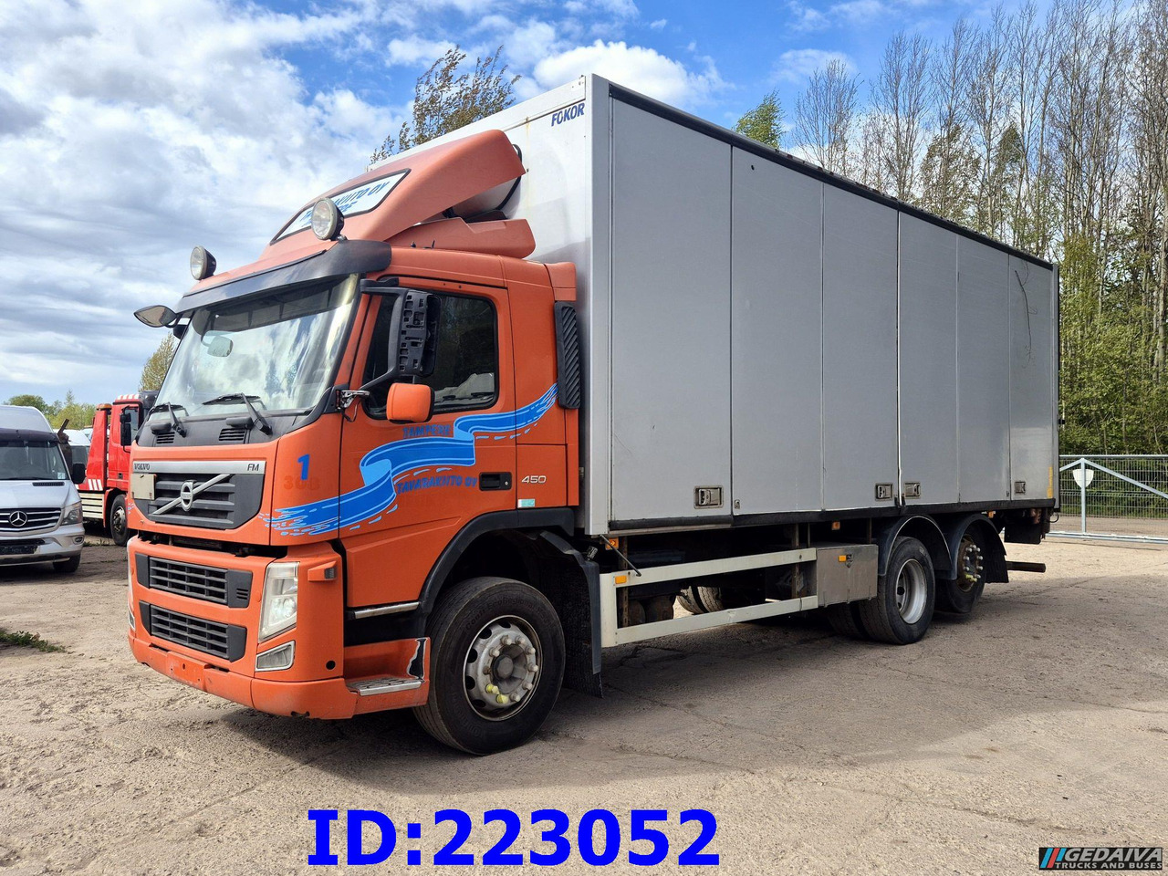 VOLVO FM11 450HP 6x2 Euro5 - Грузовик с закрытым кузовом: фото 1 VOLVO FM11 450HP 6x2 Euro5 - Грузовик с закрытым кузовом: фото 1