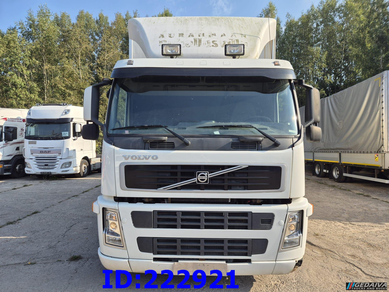 VOLVO FM9 260HP - Грузовик с закрытым кузовом: фото 2 VOLVO FM9 260HP - Грузовик с закрытым кузовом: фото 2