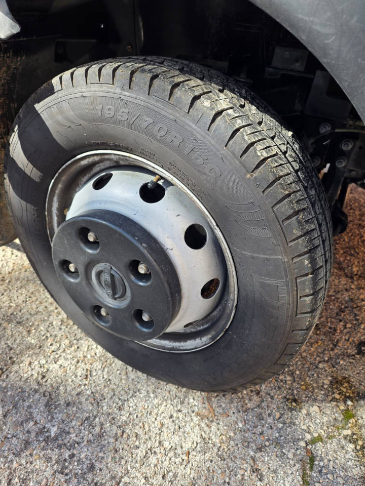 GSR E219PX E4 - Грузовик с подъемником: фото 3 GSR E219PX E4 - Грузовик с подъемником: фото 3