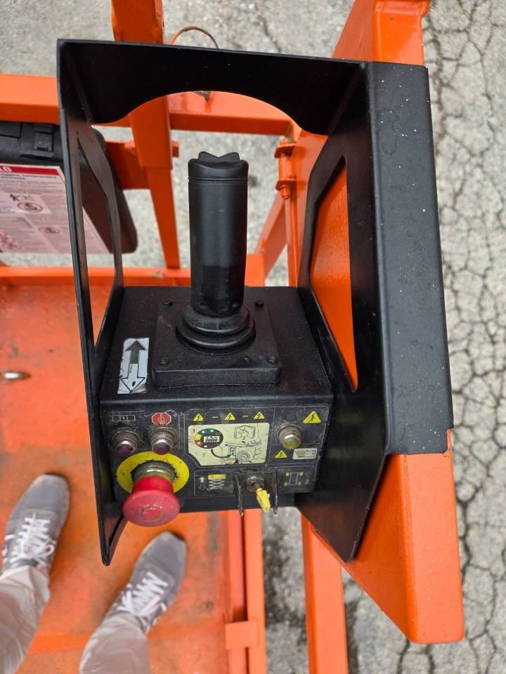 JLG 6 RS - Ножничный подъемник: фото 2 JLG 6 RS - Ножничный подъемник: фото 2