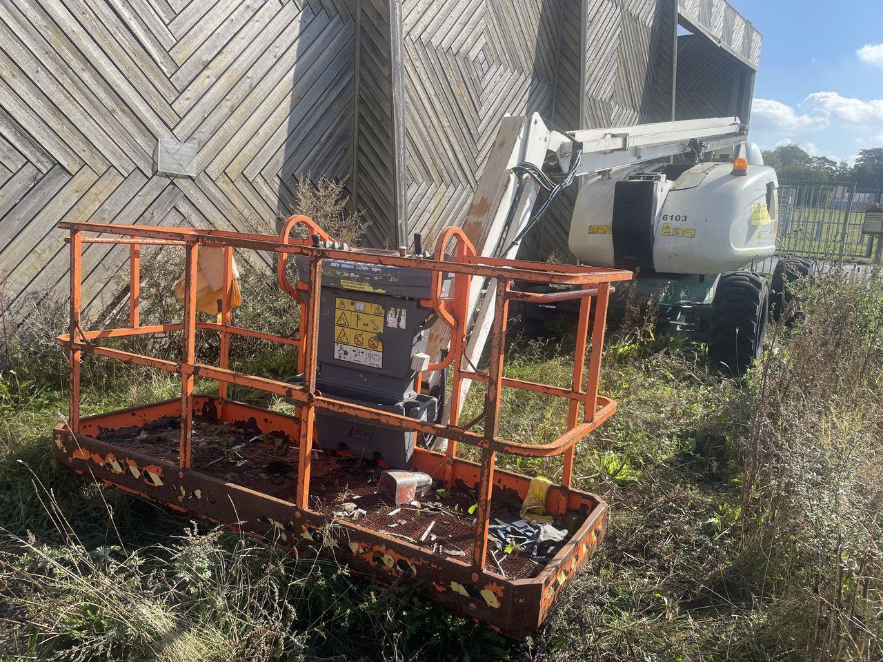 JLG 600AJ - Другая техника: фото 1 JLG 600AJ - Другая техника: фото 1