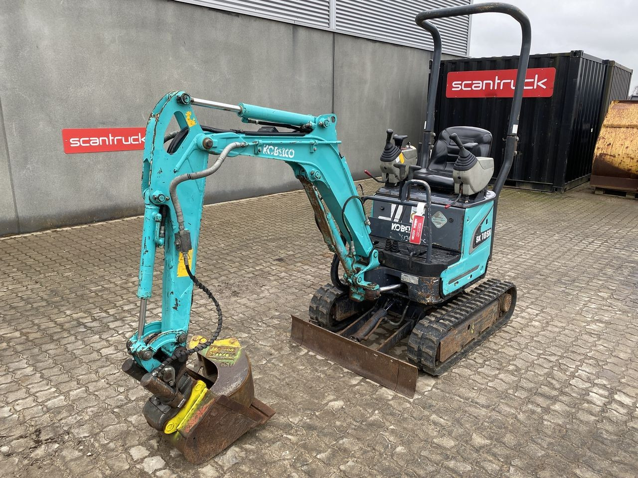 Kobelco SK10SR-2 - Мини-экскаватор: фото 1 Kobelco SK10SR-2 - Мини-экскаватор: фото 1