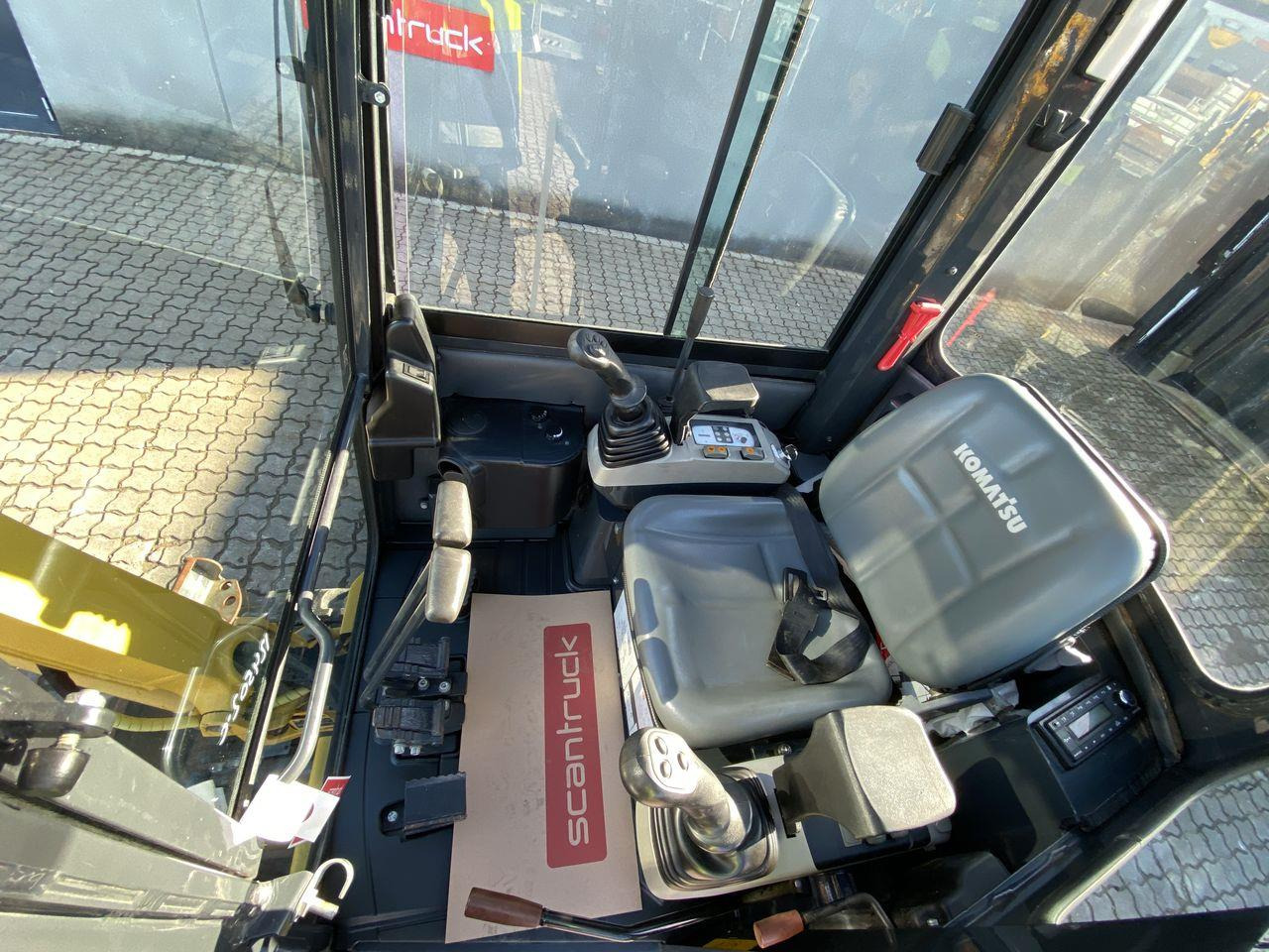 Komatsu PC16R-3HS - Мини-экскаватор: фото 3 Komatsu PC16R-3HS - Мини-экскаватор: фото 3