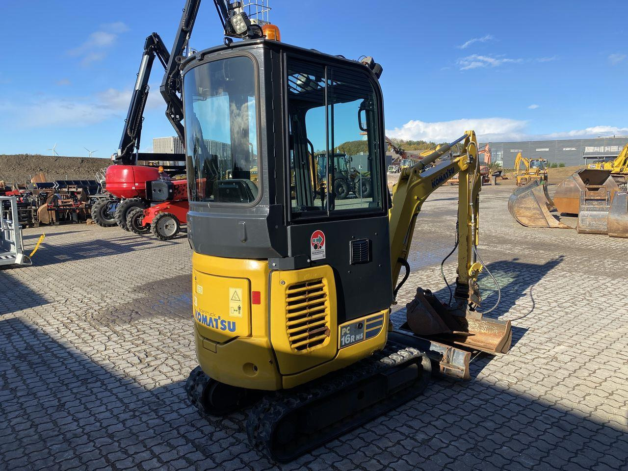 Komatsu PC16R-3HS - Мини-экскаватор: фото 4 Komatsu PC16R-3HS - Мини-экскаватор: фото 4