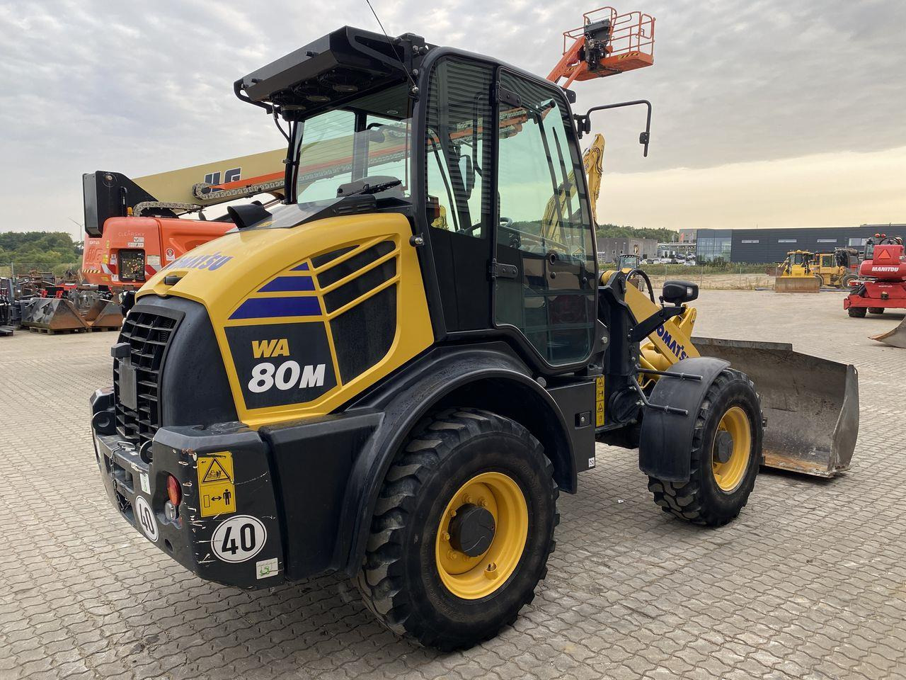 Komatsu WA80M-8EO - Компактный фронтальный погрузчик: фото 4 Komatsu WA80M-8EO - Компактный фронтальный погрузчик: фото 4