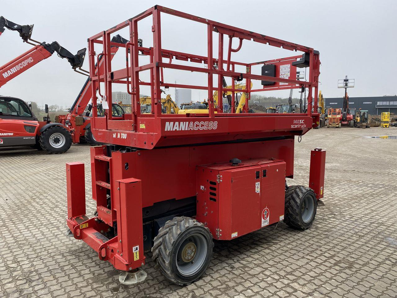 Manitou 140SC - Ножничный подъемник: фото 4 Manitou 140SC - Ножничный подъемник: фото 4