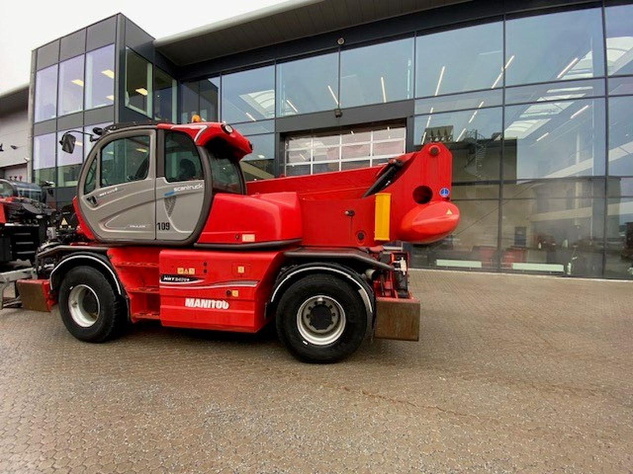Manitou MRT2470P+ ST4 - Телескопический погрузчик: фото 2 Manitou MRT2470P+ ST4 - Телескопический погрузчик: фото 2