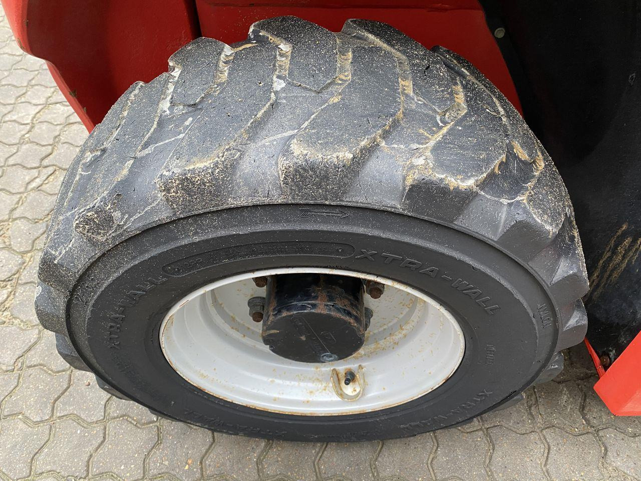 Телескопический погрузчик Manitou MT420H Comfort: фото 7 Телескопический погрузчик Manitou MT420H Comfort: фото 7