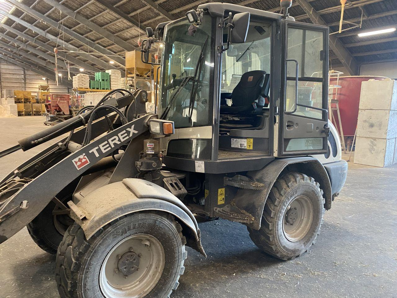 Terex TL65 - Компактный фронтальный погрузчик: фото 3 Terex TL65 - Компактный фронтальный погрузчик: фото 3