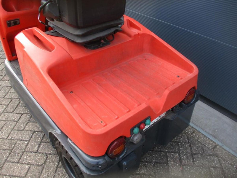 Linde P 60 - Складской тягач: фото 5 Linde P 60 - Складской тягач: фото 5