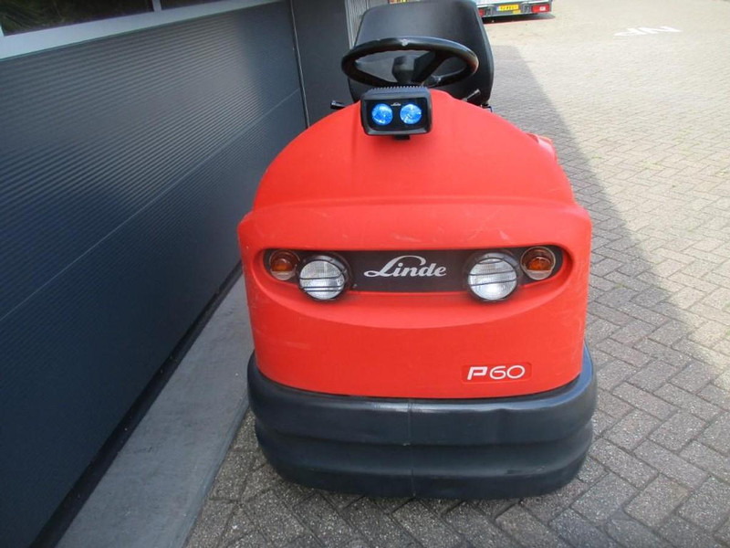 Linde P 60 - Складской тягач: фото 5 Linde P 60 - Складской тягач: фото 5
