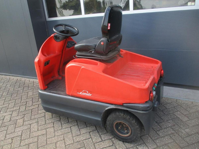 Linde P 60 - Складской тягач: фото 3 Linde P 60 - Складской тягач: фото 3