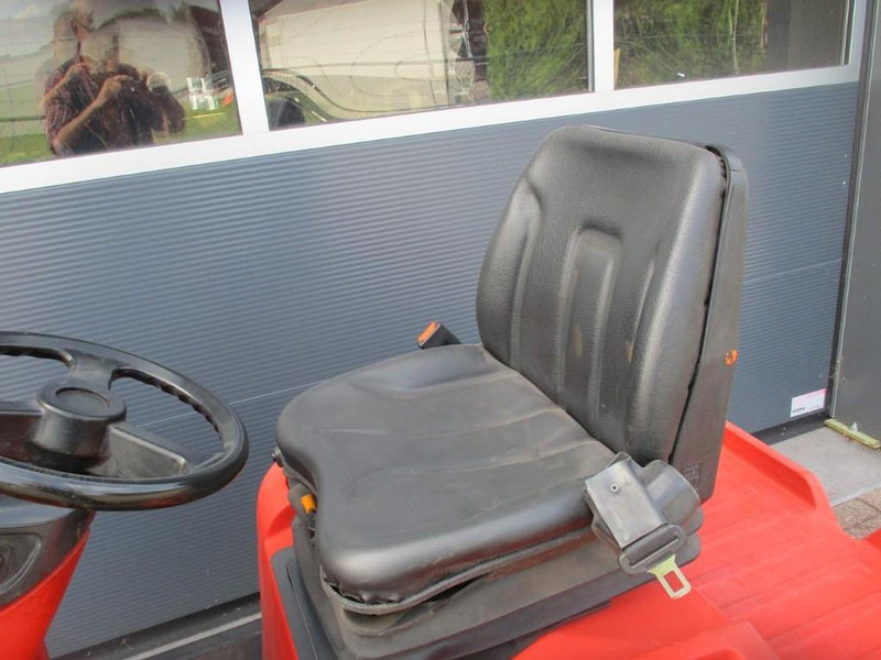 Linde P 60 - Складской тягач: фото 4 Linde P 60 - Складской тягач: фото 4