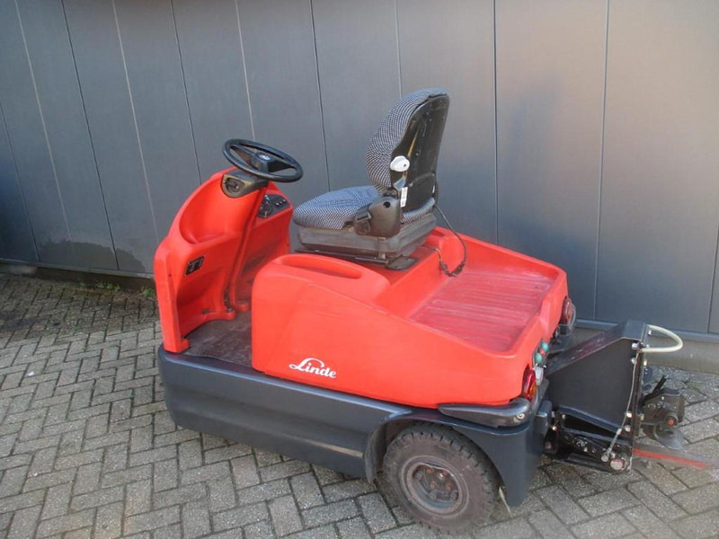 Linde P 60 - Складской тягач: фото 2 Linde P 60 - Складской тягач: фото 2