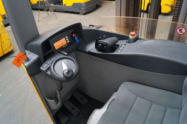 Jungheinrich ETV214 - Ричтрак: фото 3 Jungheinrich ETV214 - Ричтрак: фото 3