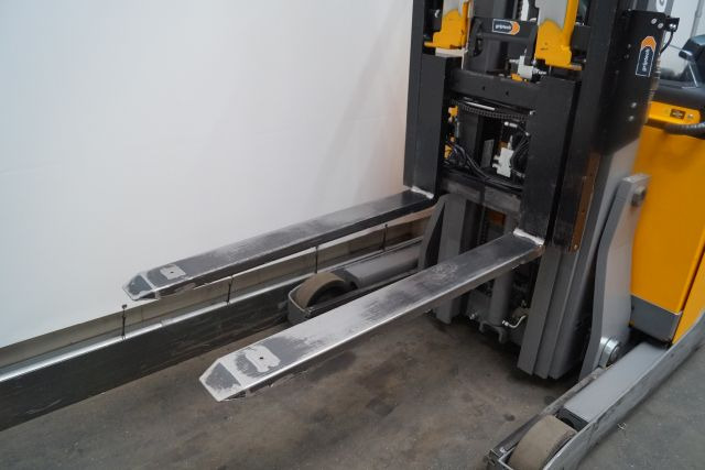 Jungheinrich ETV216 - Ричтрак: фото 5 Jungheinrich ETV216 - Ричтрак: фото 5