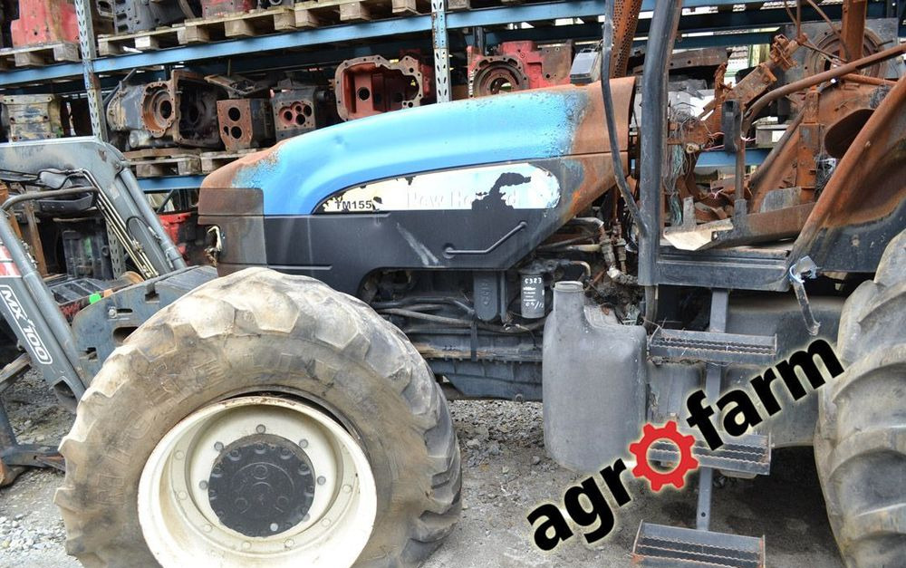 New Holland części TM 155 165 175 140 120 silnik most skrzynia zwolnica piasta zębatka układ obudowa - Коробка передач для Сельскохозяйственной техники: фото 2 New Holland części TM 155 165 175 140 120 silnik most skrzynia zwolnica piasta zębatka układ obudowa - Коробка передач для Сельскохозяйственной техники: фото 2