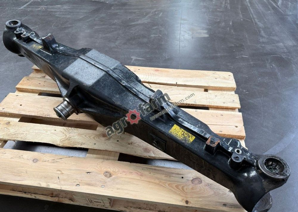 Obudowa przedniego mostu, Case Luxxum 120 - Трансмиссия: фото 1 Obudowa przedniego mostu, Case Luxxum 120 - Трансмиссия: фото 1