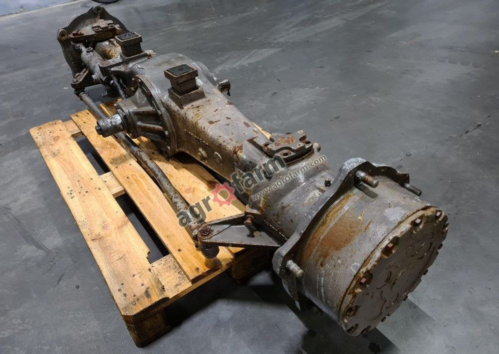 Przedni most Massey Ferguson 2685 - Трансмиссия: фото 1 Przedni most Massey Ferguson 2685 - Трансмиссия: фото 1