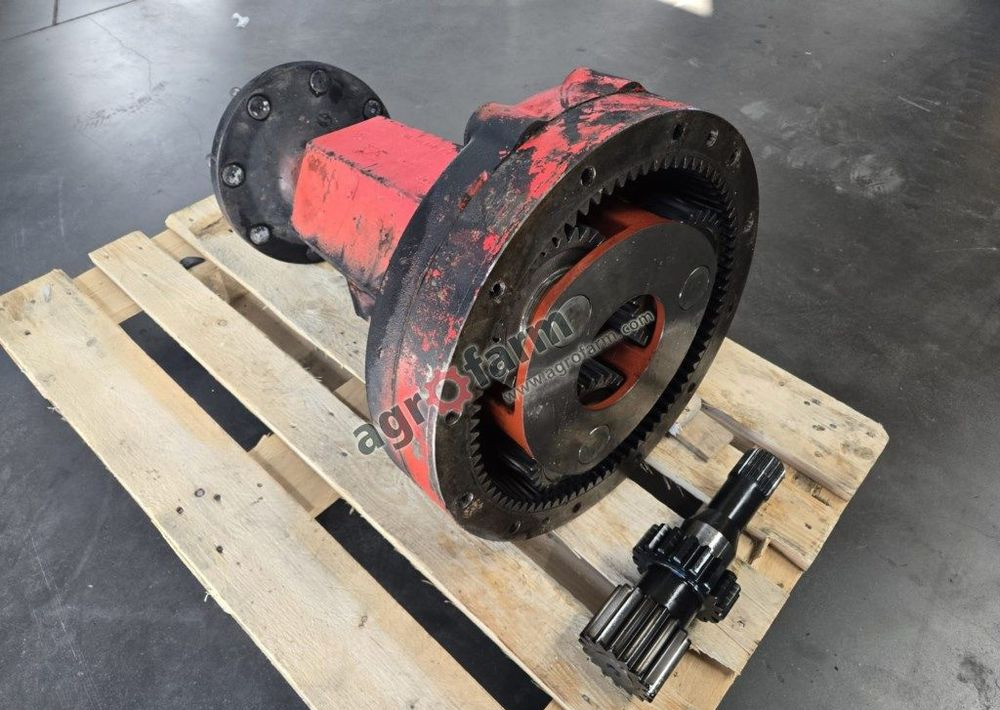 Zwolnica Case MX 150 170, McCormick MTX 155 175 - Трансмиссия: фото 1 Zwolnica Case MX 150 170, McCormick MTX 155 175 - Трансмиссия: фото 1