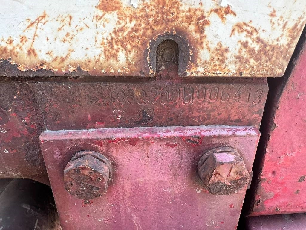 Трактор International 744: фото 9 Трактор International 744: фото 9