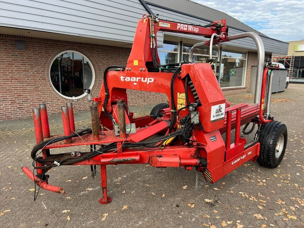 Kverneland Taarup 7664 - Обмотчик рулонов: фото 1 Kverneland Taarup 7664 - Обмотчик рулонов: фото 1