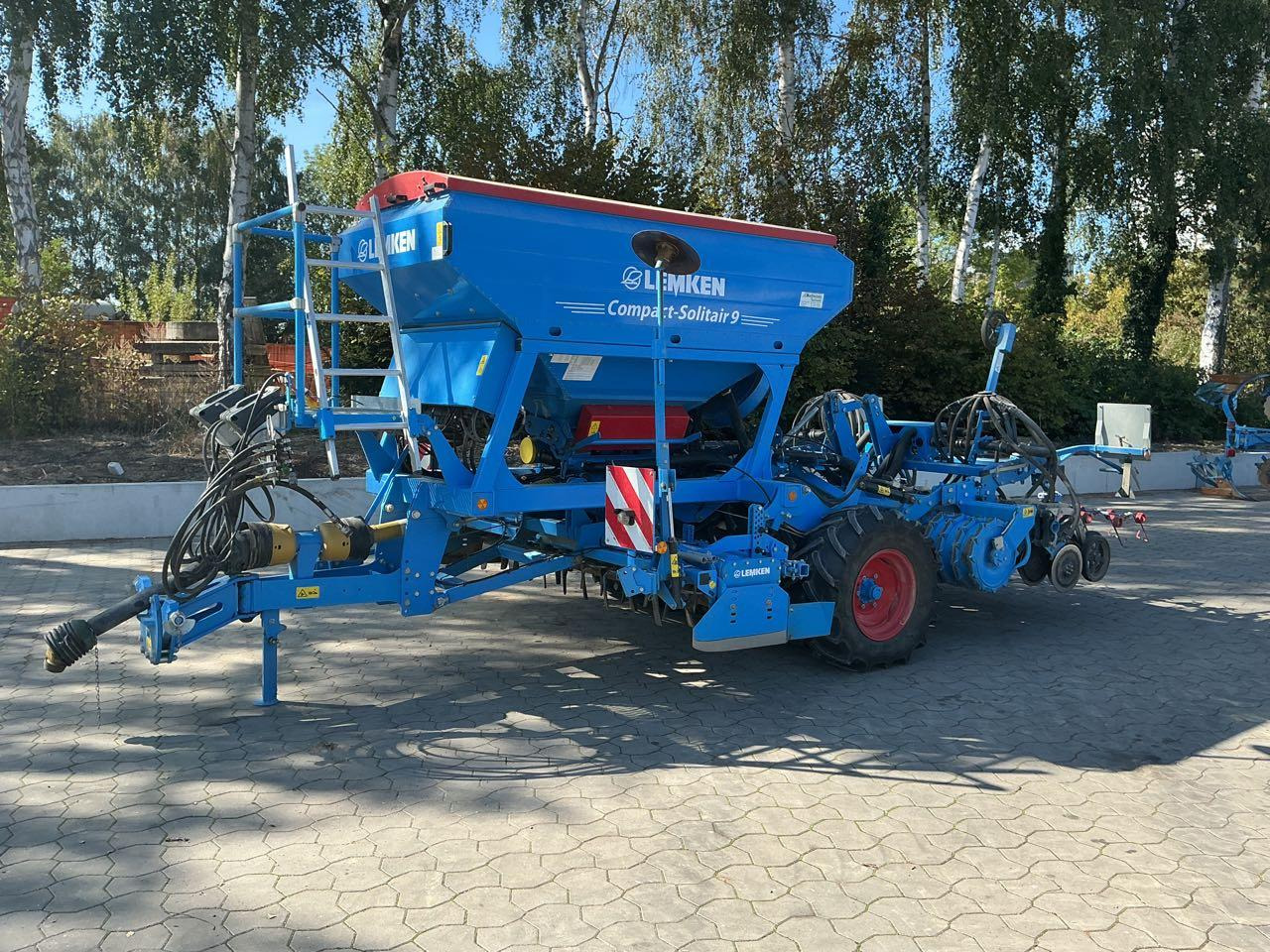 Lemken Compact Solitair 9/300 Z - Посевной комплекс: фото 1 Lemken Compact Solitair 9/300 Z - Посевной комплекс: фото 1
