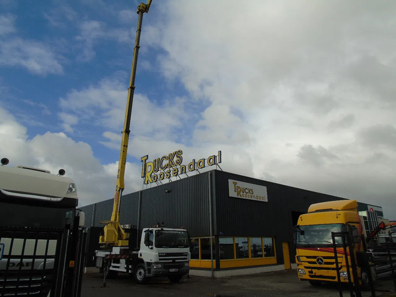 DAF CF 65.280 + 33 METER + big platform persons /400kg - Грузовик: фото 2 DAF CF 65.280 + 33 METER + big platform persons /400kg - Грузовик: фото 2