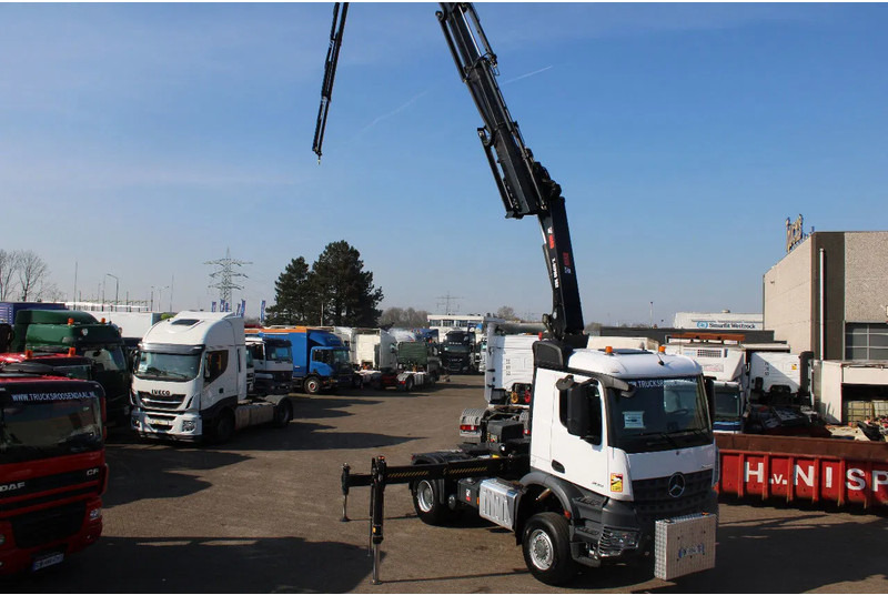Mercedes-Benz Arocs 2051 + 4X4 + HIAB 302 E6 / JIB 70 X 4 + 10 EXTENTSIONS / NEW!! - Автоманипулятор: фото 3 Mercedes-Benz Arocs 2051 + 4X4 + HIAB 302 E6 / JIB 70 X 4 + 10 EXTENTSIONS / NEW!! - Автоманипулятор: фото 3