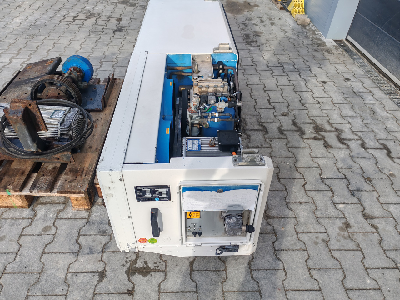 FRIGOBLOCK FK13 / G24 V03K516 / DP132-150/4 / COMPLETE SET - Система охлаждения: фото 5 FRIGOBLOCK FK13 / G24 V03K516 / DP132-150/4 / COMPLETE SET - Система охлаждения: фото 5