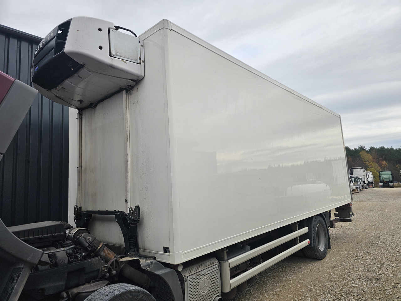 LAMBERET FRIGO BODY / CARRIER SUPRA 850MT / TAIL LIFT ZEPRO Z155 MA + REMOTE - Кузов-рефрижератор: фото 2 LAMBERET FRIGO BODY / CARRIER SUPRA 850MT / TAIL LIFT ZEPRO Z155 MA + REMOTE - Кузов-рефрижератор: фото 2