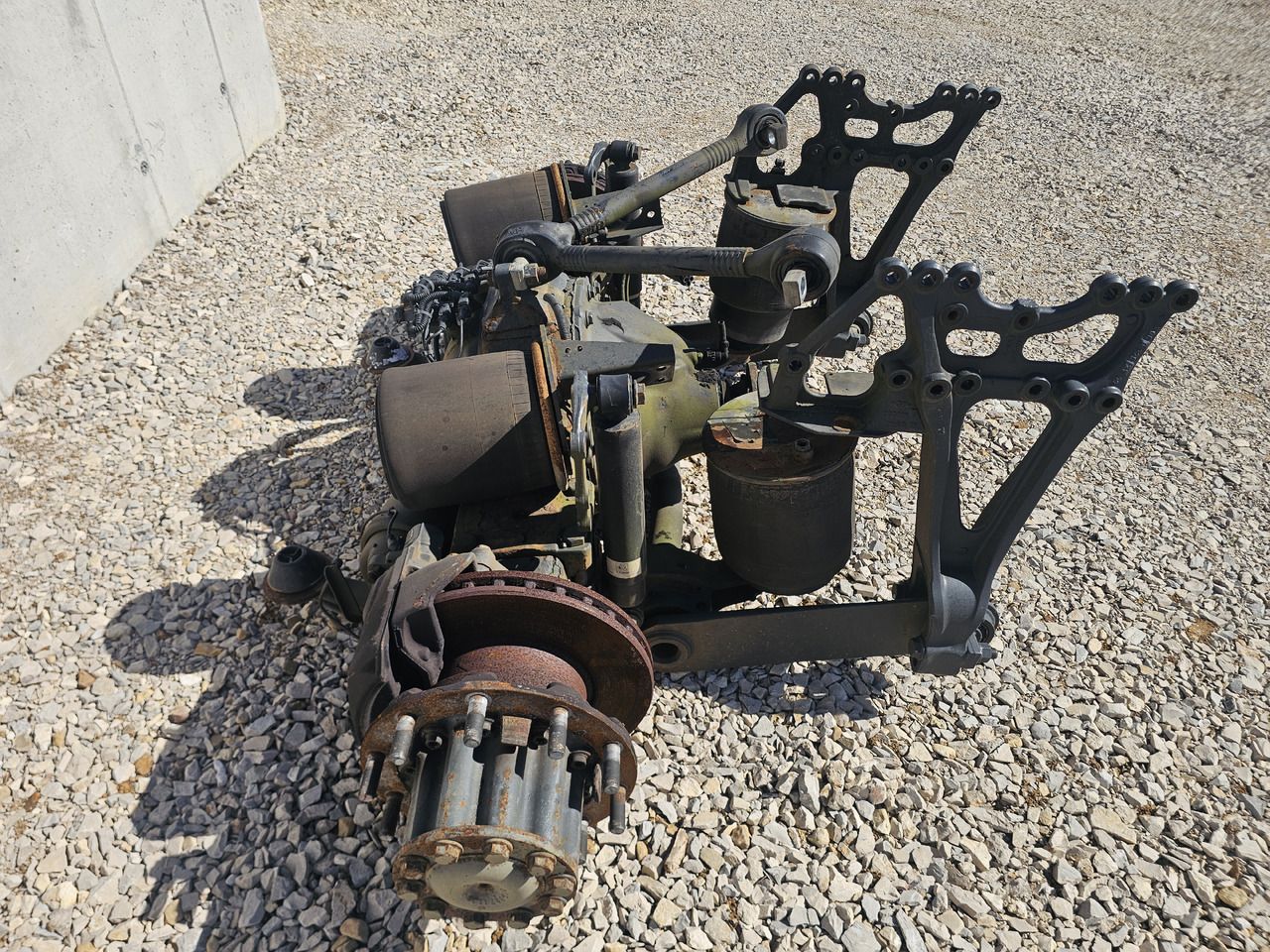 MERCEDES-BENZ ACTROS MP4 / COMPLETE REAR AXLE / R440 /RATIO: 2.733 - Задняя ось: фото 2 MERCEDES-BENZ ACTROS MP4 / COMPLETE REAR AXLE / R440 /RATIO: 2.733 - Задняя ось: фото 2