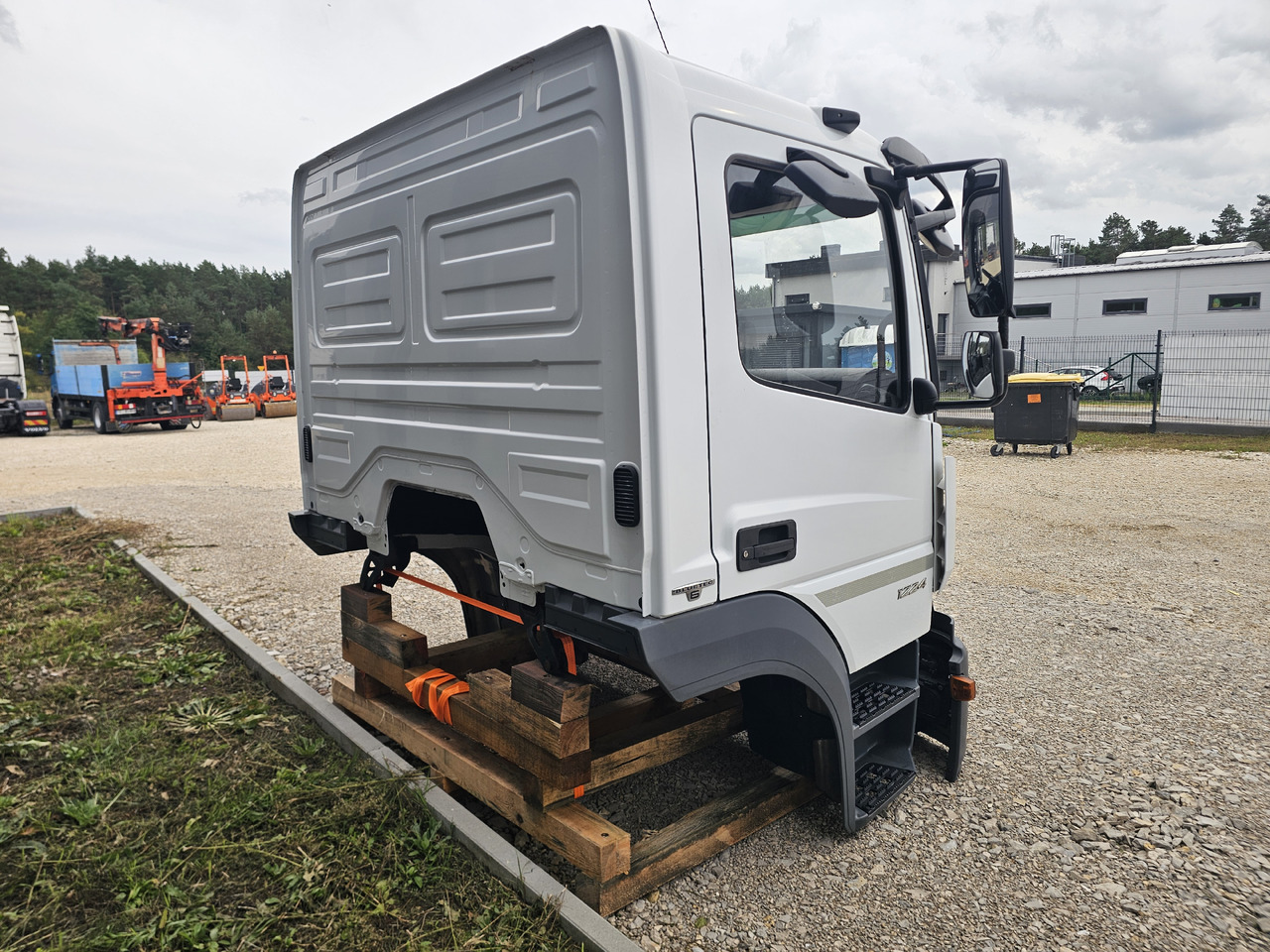 MERCEDES-BENZ ATEGO EURO 6 / COMPLETE CABINE - Кабина: фото 5 MERCEDES-BENZ ATEGO EURO 6 / COMPLETE CABINE - Кабина: фото 5