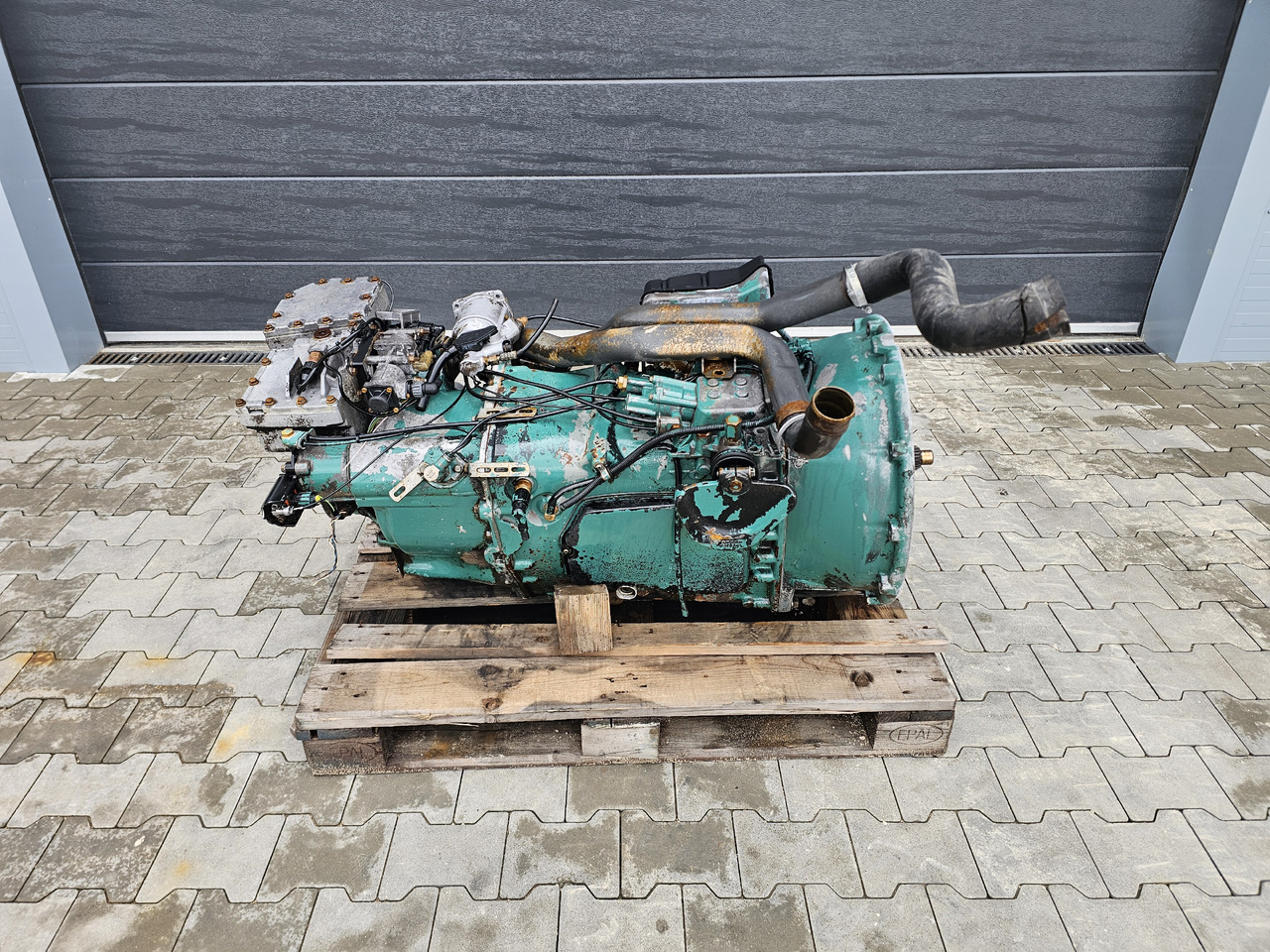 VOLVO FH13 FH16 / GEARBOX / RETARDER / VTO2814B / MANUAL / WORLDWIDE DELIVERY - Коробка передач: фото 1 VOLVO FH13 FH16 / GEARBOX / RETARDER / VTO2814B / MANUAL / WORLDWIDE DELIVERY - Коробка передач: фото 1