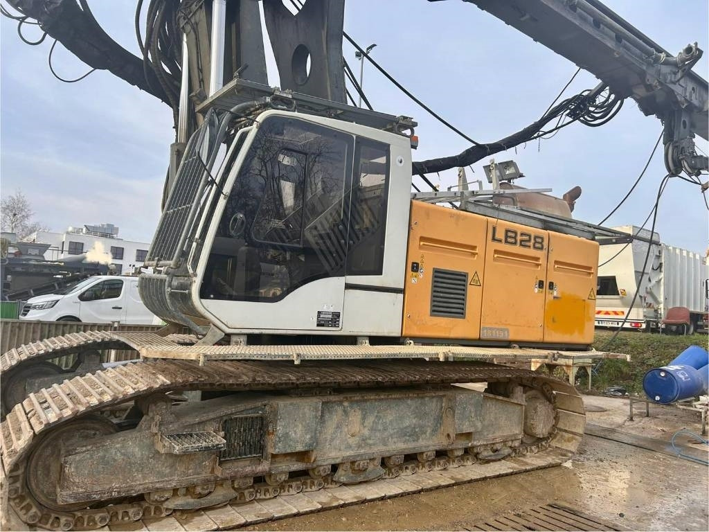 Liebherr LB 28 - Сваебойная установка: фото 2 Liebherr LB 28 - Сваебойная установка: фото 2