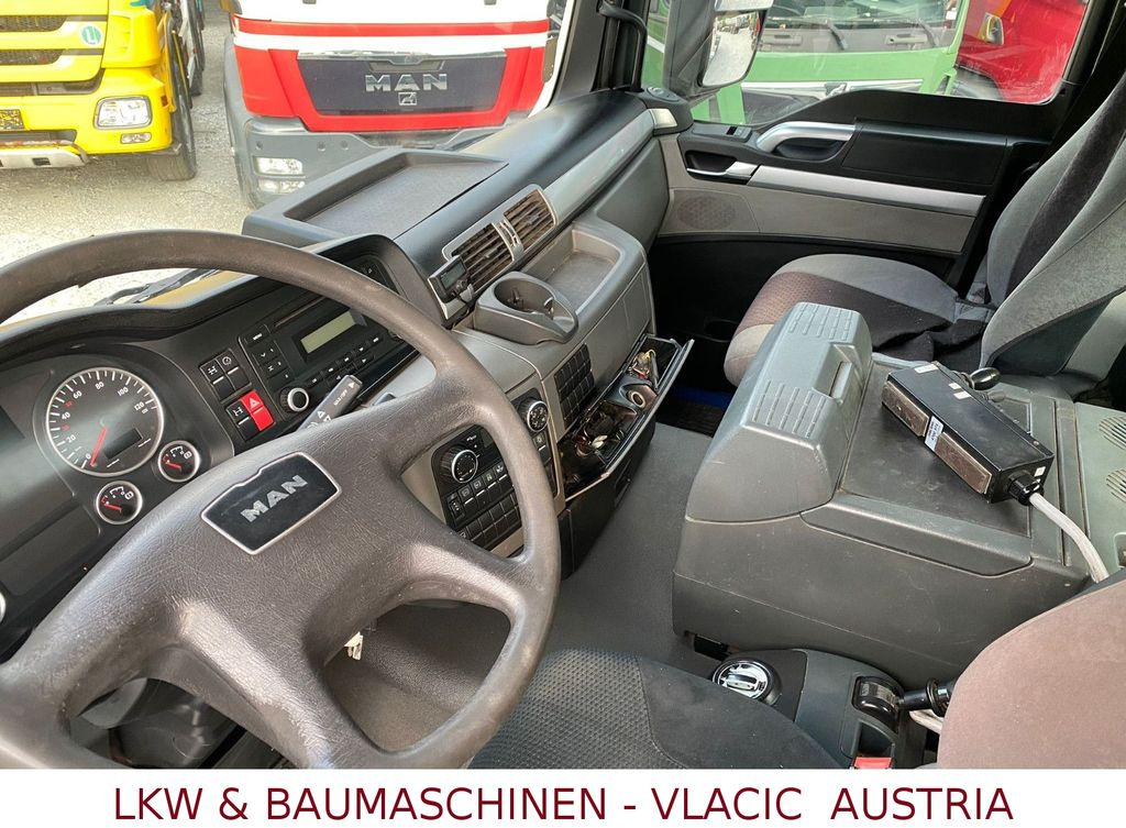 MAN TGS 33.440 (6x4) EEV Abrollkipper MAN TGS 33.440 (6x4) EEV Abrollkipper - Крюковой мультилифт: фото 5 MAN TGS 33.440 (6x4) EEV Abrollkipper MAN TGS 33.440 (6x4) EEV Abrollkipper - Крюковой мультилифт: фото 5