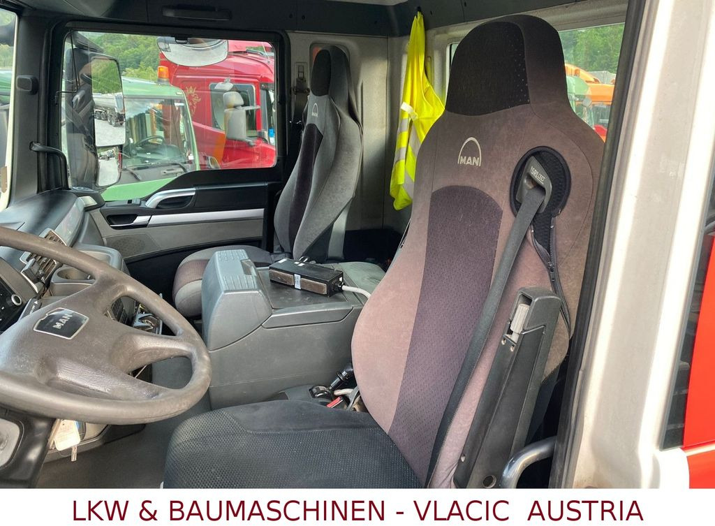 MAN TGS 33.440 (6x4) EEV Abrollkipper MAN TGS 33.440 (6x4) EEV Abrollkipper - Крюковой мультилифт: фото 4 MAN TGS 33.440 (6x4) EEV Abrollkipper MAN TGS 33.440 (6x4) EEV Abrollkipper - Крюковой мультилифт: фото 4