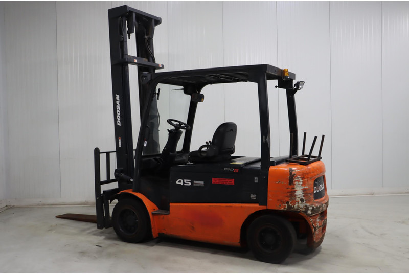 Электропогрузчик Doosan B45X-5: фото 9