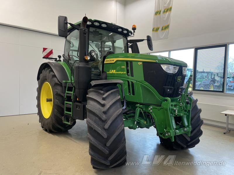 John Deere 6R 230 - Трактор: фото 1 John Deere 6R 230 - Трактор: фото 1