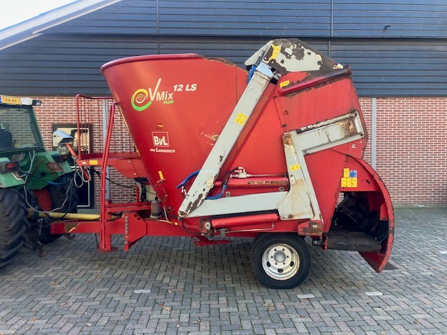 BVL V-mix 12LS - Кормораздатчик: фото 4 BVL V-mix 12LS - Кормораздатчик: фото 4