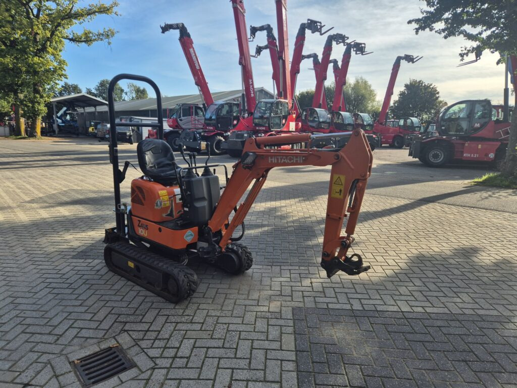HITACHI ZX10U-2 minidigger - Мини-экскаватор: фото 3 HITACHI ZX10U-2 minidigger - Мини-экскаватор: фото 3