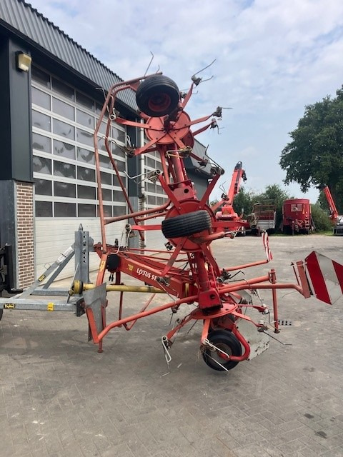 LELY 675 tedder - Сеноворошилка: фото 3 LELY 675 tedder - Сеноворошилка: фото 3