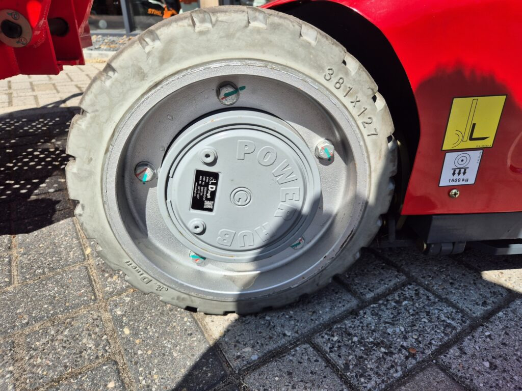 Новый Подъёмник MAGNI MJP 11.5: фото 6 Новый Подъёмник MAGNI MJP 11.5: фото 6