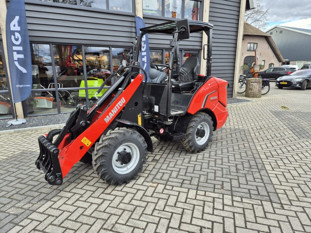 MANITOU MLA 3-25H miniloader - Компактный фронтальный погрузчик: фото 2 MANITOU MLA 3-25H miniloader - Компактный фронтальный погрузчик: фото 2